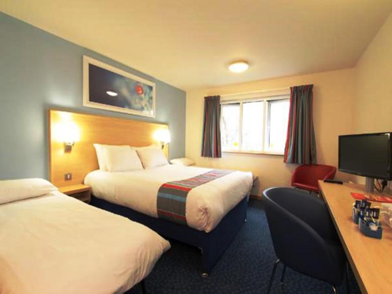 Travelodge Leeds Central Buitenkant foto
