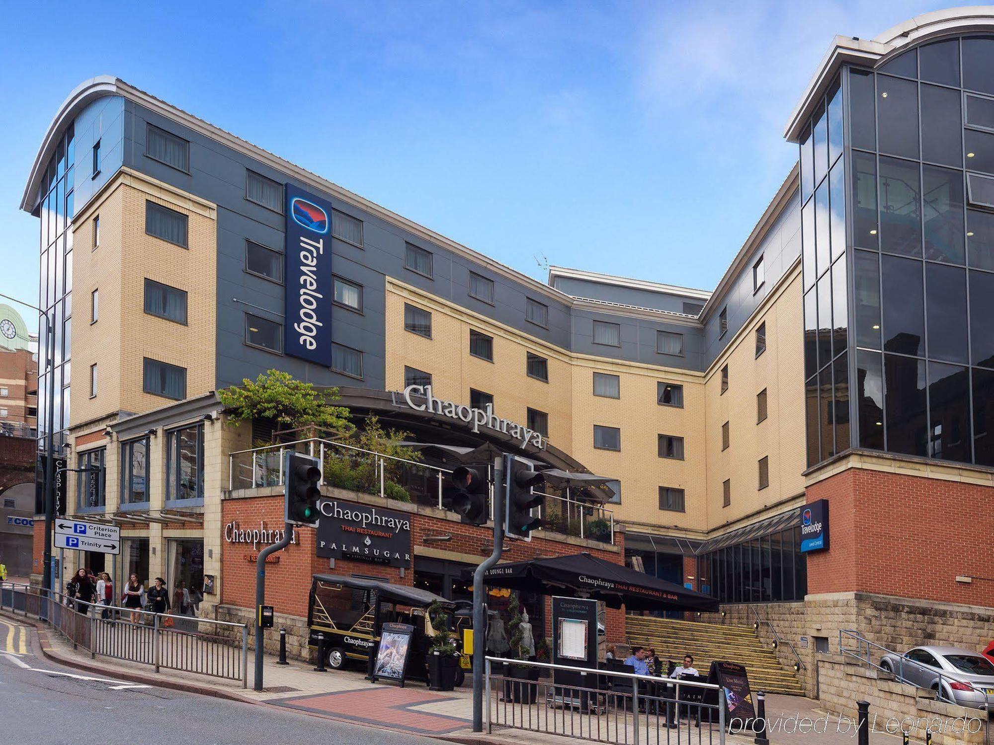Travelodge Leeds Central Buitenkant foto