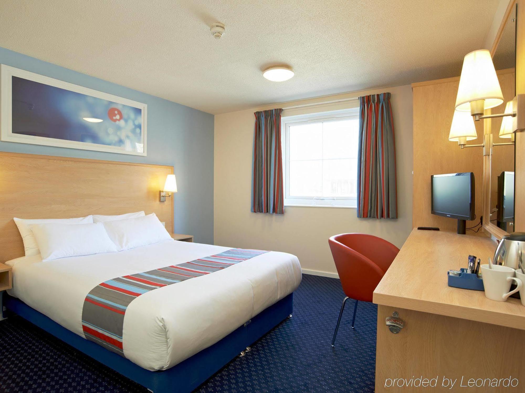 Travelodge Leeds Central Buitenkant foto
